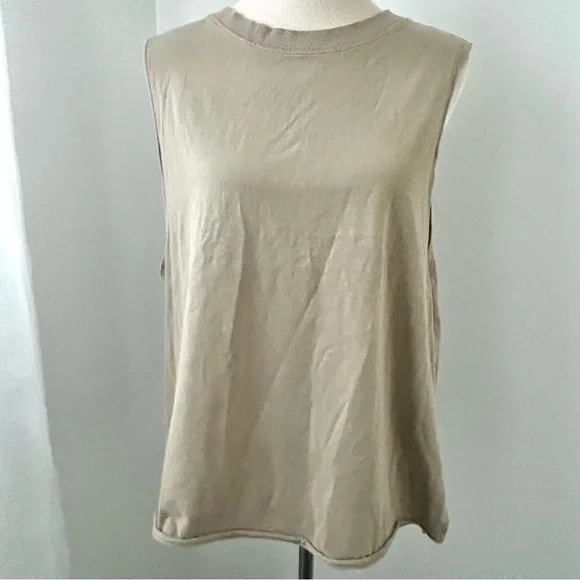☀️(A359) NEW Hot Shot Relaxed Sleeveless Top. Tan. Size: Medium - Picture 5 of 14